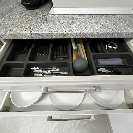 Апартаменти Apartament Modern Cu O Camera Тімішоара Екстер'єр фото
